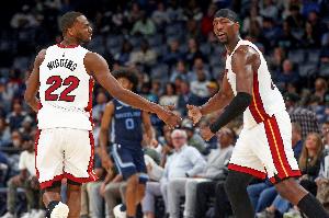 追梦：加德纳双向球员被罚款很难受 维金斯&阿德巴约不会给他交-NBA新闻封面